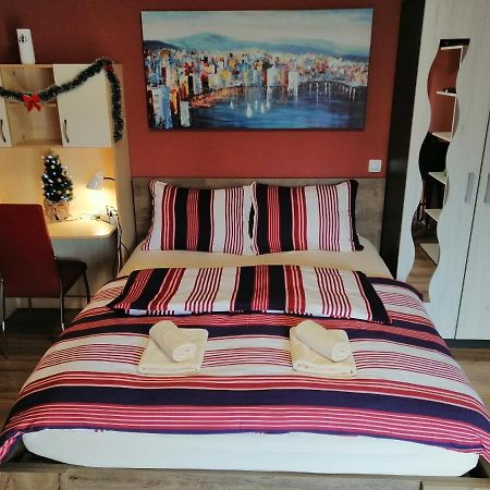 City Break Studio Apartment Zagreb Bagian luar foto