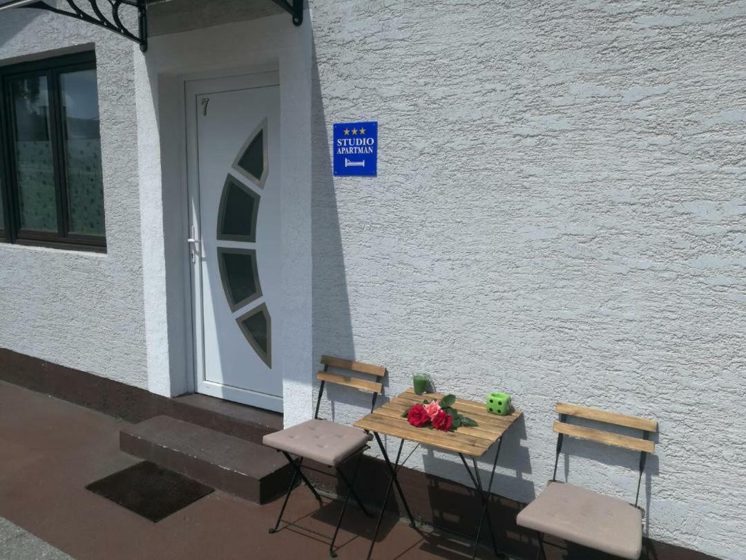 City Break Studio Apartment Zagreb Bagian luar foto
