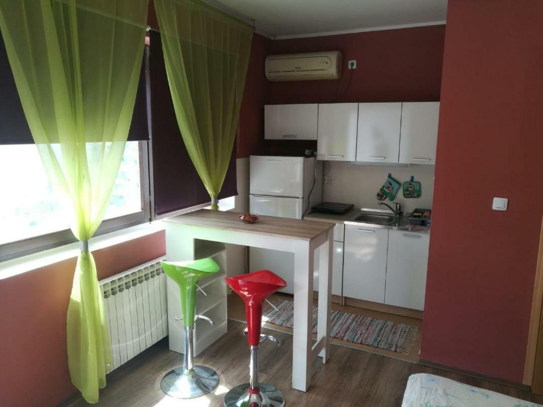 City Break Studio Apartment Zagreb Bagian luar foto